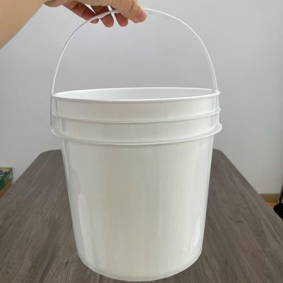 Cubo de plástico químico de polipropileno con tapa de 1 a 7 galones