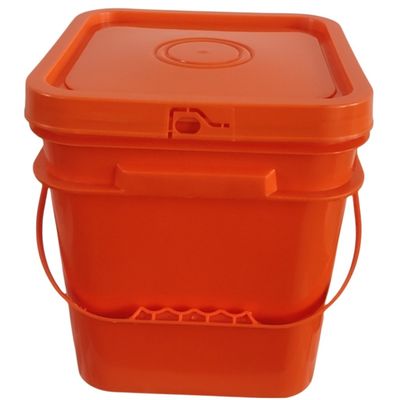 1.0 a 2.5 mm de espesor Polypropileno cubo cuadrado Barril naranja Cubo de plástico con producto de tapa