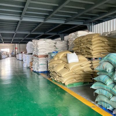 Contenedor de almacenamiento de plástico redondo o cuadrado de 1 a 25 litros con alta durabilidad