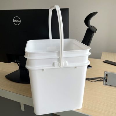 3L 4L 10L PP cubos de plástico cuadrados con tapa para la personalización de grado de alimentos personalizado
