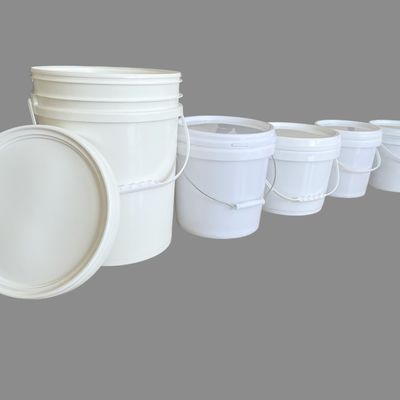 10L 12L 16L 18L 20L 25L Cubo de plástico rectangular de color blanco con tapa de Qingdao