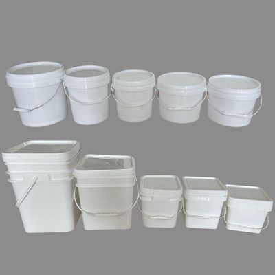 10L 12L 16L 18L 20L 25L Cubo de plástico rectangular de color blanco con tapa de Qingdao