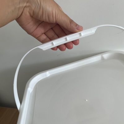 Personalizar la impresión IML en cubos de plástico para la marca reciclable y personalizada