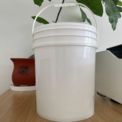 20 L de balde de plástico de calidad alimentaria con tapa y mango para certificación de la FDA