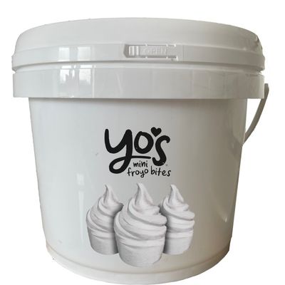 Cubo de plástico de PP blanco de 8L personalizado con tapa y manija de material resistente a productos químicos
