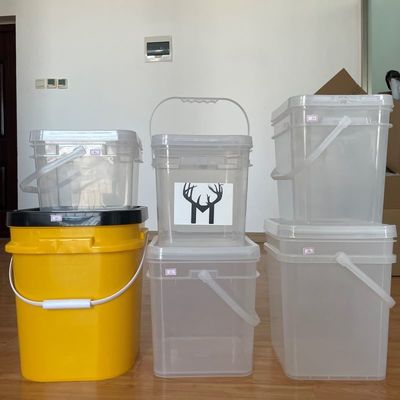 Tambores de plástico cuadrados de construcción con tapa y mango de carga 5L 10L 15L 20L 25L