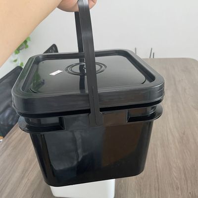 Cubo de plástico seguro para alimentos de 1L - 25L Cubo con tapa templada